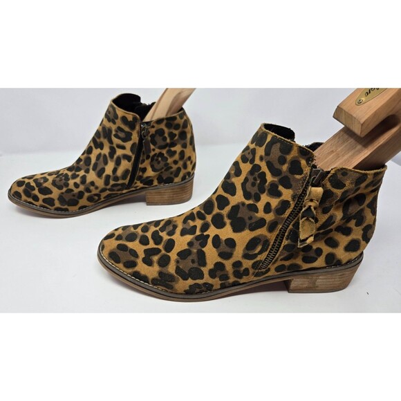 Blondo Shoes - Blondo Liam Waterproof Leopard Suede Ankle Booties Sz 11 Mob Wife Aesthetic